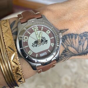 ROOTS Leather Strap Unisex Watch